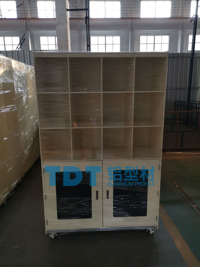 無(wú)塵車(chē)間儲(chǔ)物柜