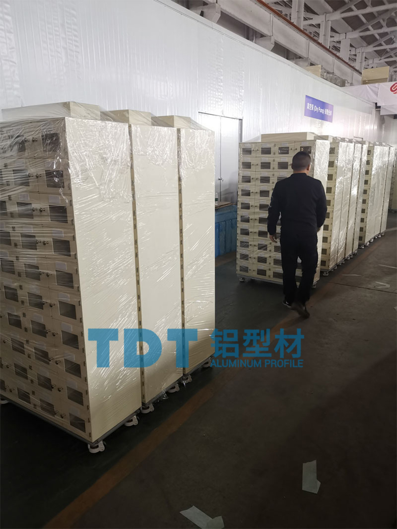 無(wú)塵車(chē)間鞋柜