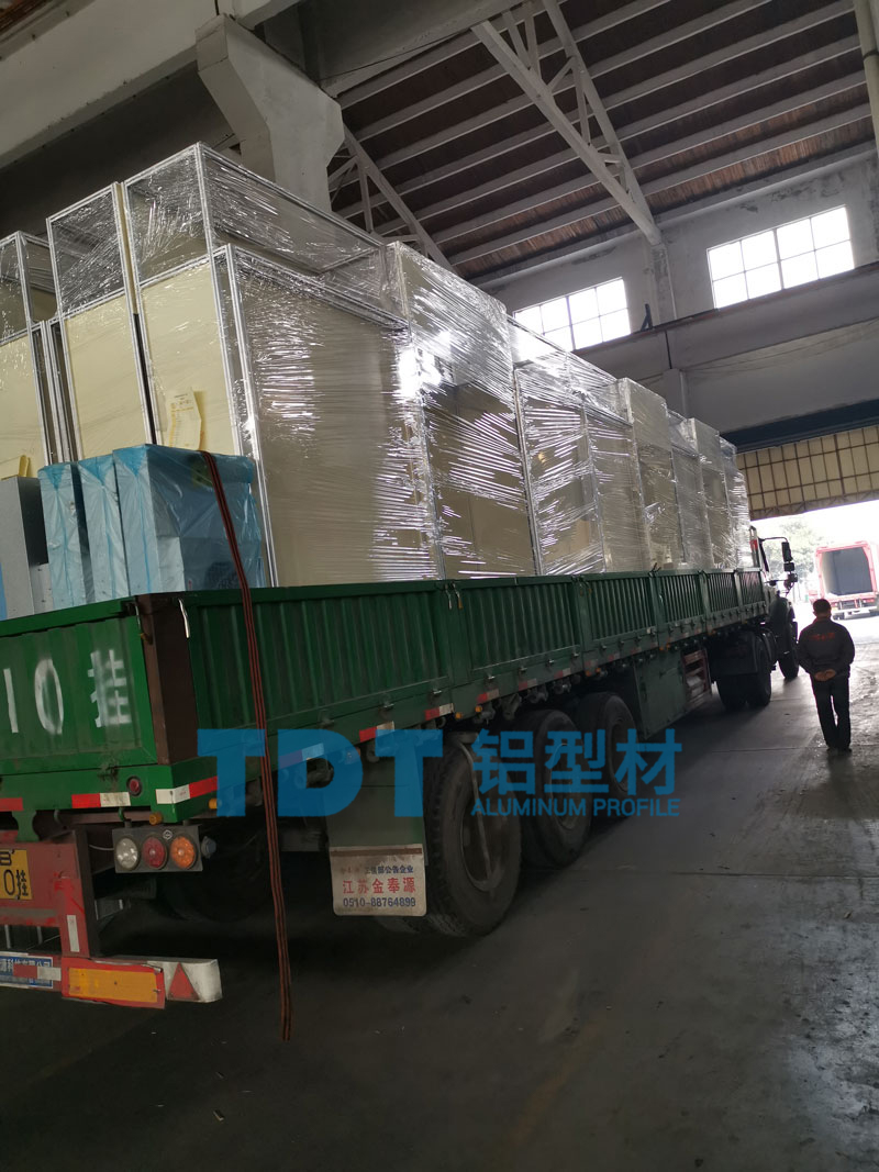 無(wú)塵車(chē)間工作服衣柜