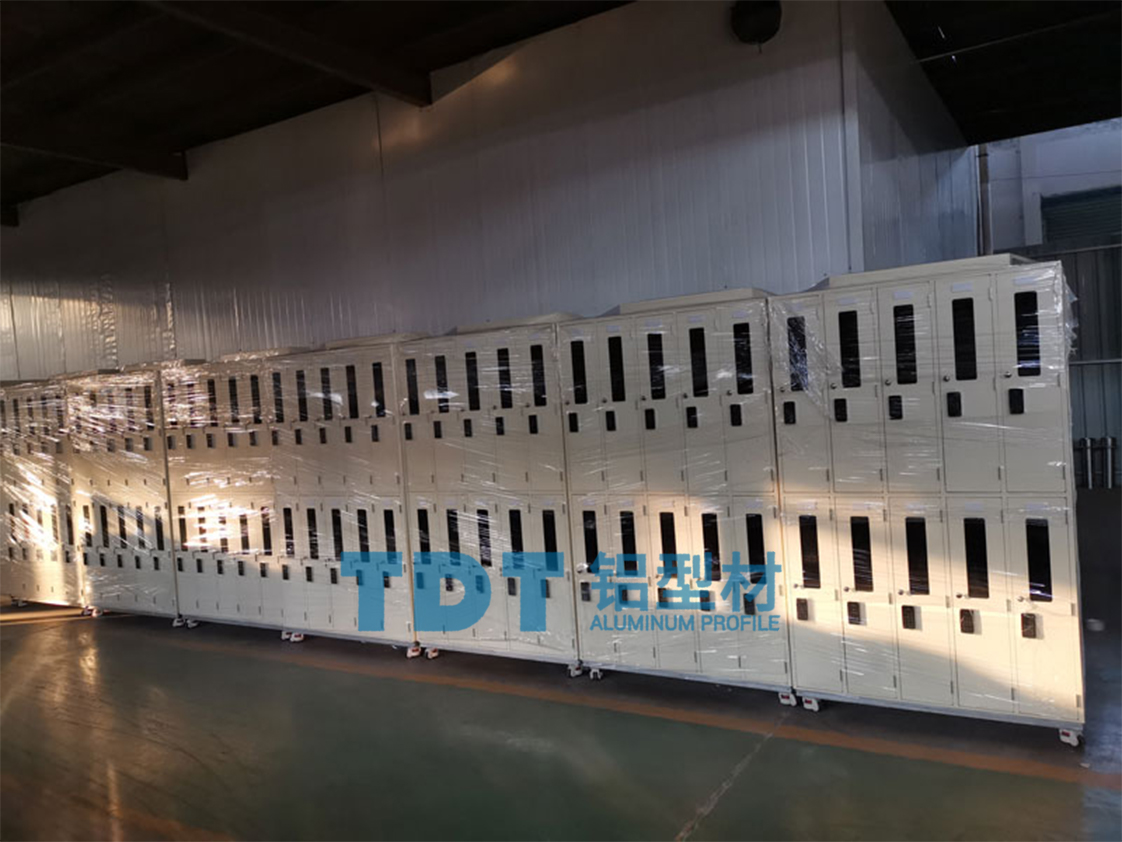 無(wú)塵車(chē)間工作服衣柜